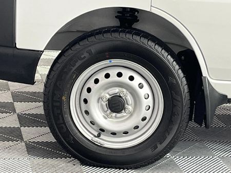 2026-Suzuki-Eeco-12-Panel-Van_3