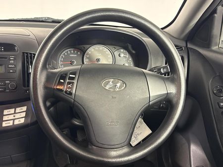 2008-Hyundai-Elantra-20_11
