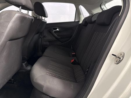 2015-Volkswagen-Polo-GP-12-TSI-Trendline-66kW_3