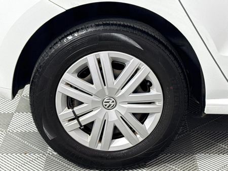 2015-Volkswagen-Polo-GP-12-TSI-Trendline-66kW_5