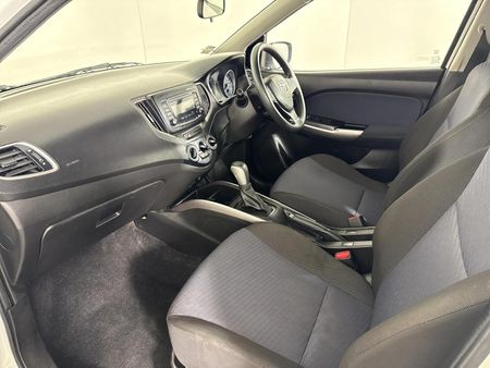 2022-Toyota-Starlet-14-XS-Auto_8