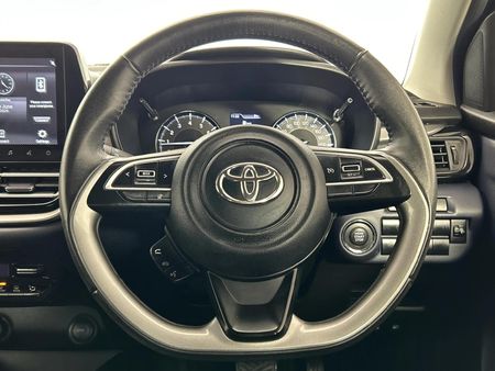2023-Toyota-Starlet-15-XR-Auto_12