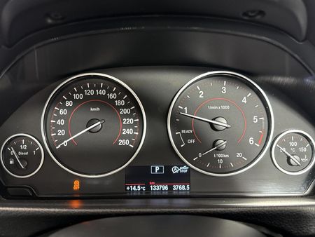 2015-BMW-3-Series-320d-M-Sport-Auto_2