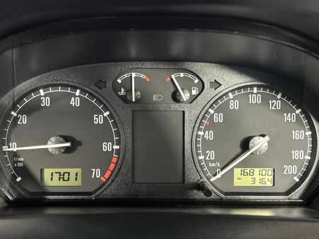 2004-Volkswagen-Citi-14i-Chico_2