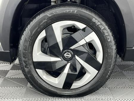 2024-Nissan-Magnite-10-Visia_4
