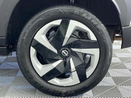 2024-Nissan-Magnite-10-Visia_6