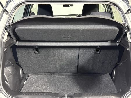 2022-Suzuki-Swift-12-GLX_13