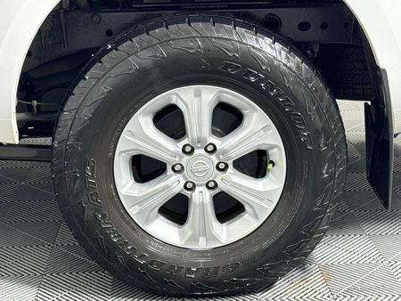 2019-Nissan-Navara-23D-SE-Auto-Double-Cab_6