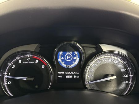 2021-Isuzu-Mu-x-30D-Auto_2