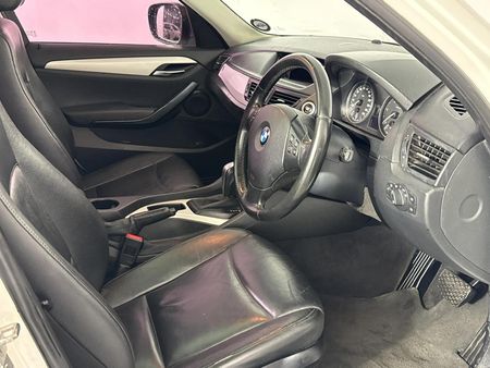 2010-BMW-X1-xDrive23d-Auto_8