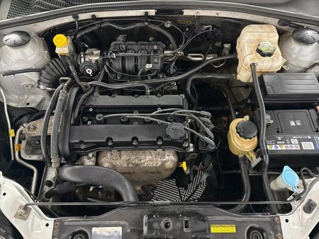 2011-Chevrolet-Optra-16-L_12