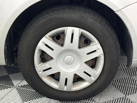 2011-Chevrolet-Optra-16-L_5
