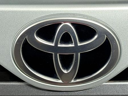 2024-Toyota-Urban-Cruiser-15-XR-Auto_11