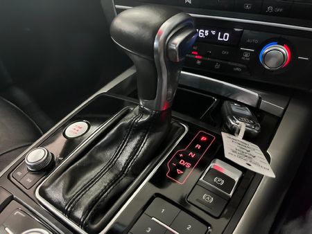 2012-Audi-A6-30-TDI-quattro-Auto-180kW_15