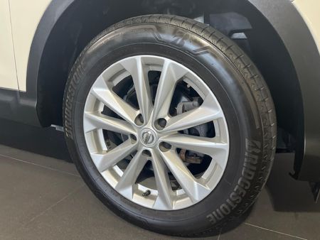 2018-Nissan-Qashqai-12T-Visia_5