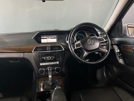 2013-Mercedes-Benz-C-Class-C-200-BE-Classic-Auto_10