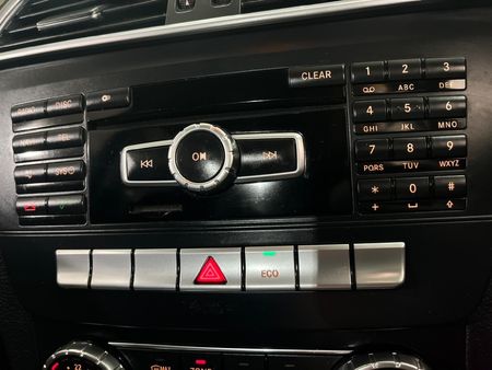2013-Mercedes-Benz-C-Class-C-200-BE-Classic-Auto_13
