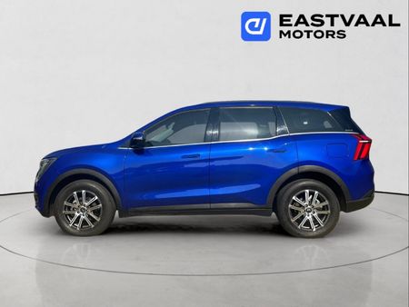 2024-Mahindra-XUV-700-20-AX7L-Auto-7-Seat_3