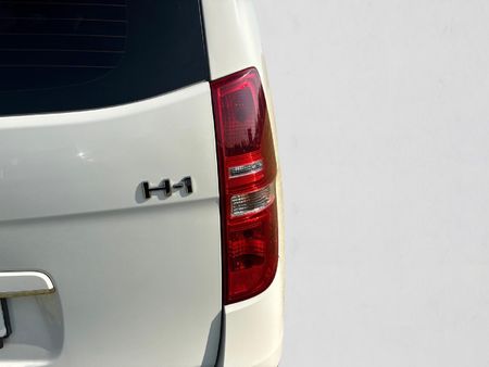 2021-Hyundai-H-1-25-CRDi-Elite-Auto_11