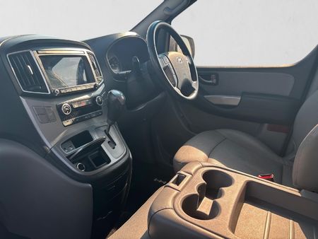 2021-Hyundai-H-1-25-CRDi-Elite-Auto_18