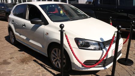 2018-Volkswagen-Polo-Vivo-14-Comfortline-5-dr_2