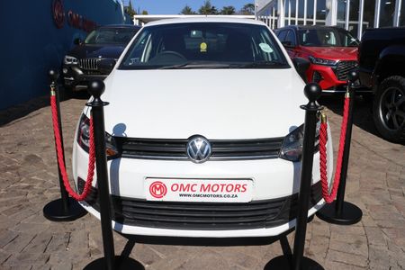 2018-Volkswagen-Polo-Vivo-14-Comfortline-5-dr_3