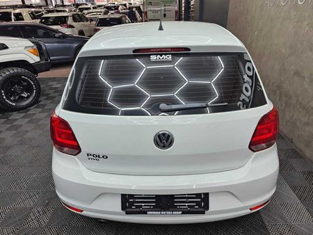 2018-Volkswagen-Polo-Vivo-14-Comfortline-5-dr_6