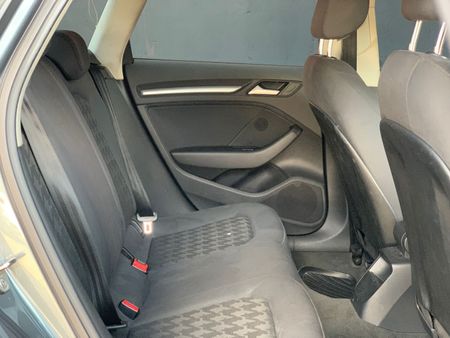 2014-Audi-A3-Sportback-14-TFSI-S_18