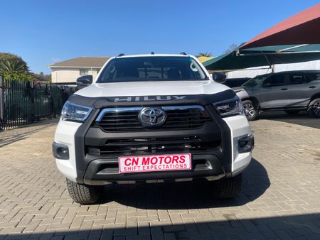 2024-Toyota-Hilux-24-GD-6-Raised-Body-SRX-Auto-Double-Cab_3