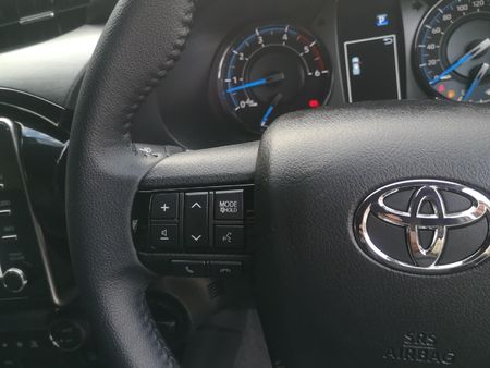 2026-Toyota-Hilux-28-GD-6-RB-Legend-55-4x4-Auto-Double-Cab_8