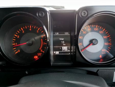 2024-Suzuki-Jimny-15-GLX-AllGrip-5-Door_10