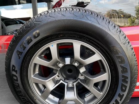 2024-Suzuki-Jimny-15-GLX-AllGrip-5-Door_16