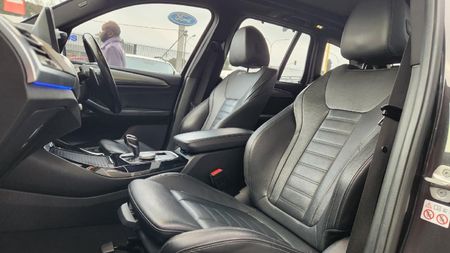 2022-BMW-X3-xDrive20d_10