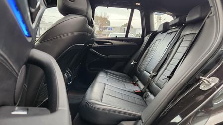 2022-BMW-X3-xDrive20d_20