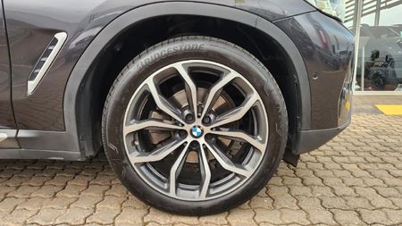 2022-BMW-X3-xDrive20d_6