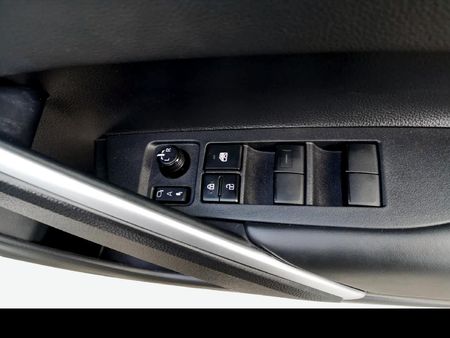 2024-Toyota-Corolla-Cross-18-XS-Hybrid_22
