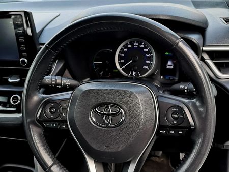 2024-Toyota-Corolla-Cross-18-XS-Hybrid_7