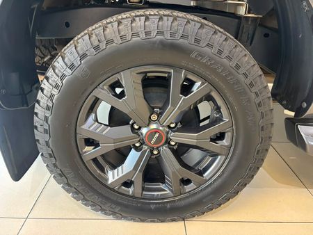 2024-Isuzu-D-Max-30-DDI-V-Cross-HR-4x4-Auto-Double-Cab_4