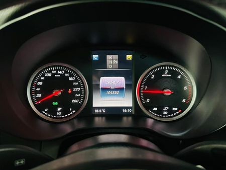 2018-Mercedes-Benz-C-Class-C-220d-Coupe-Auto_6
