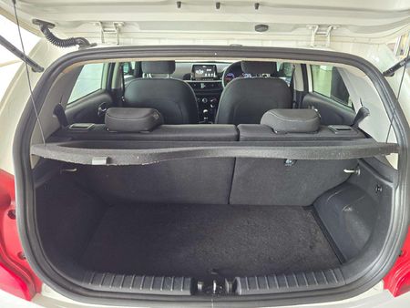 2021-Kia-Picanto-10-Street_4