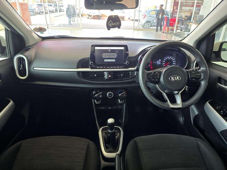 2021-Kia-Picanto-10-Street_6
