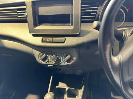 2026-Suzuki-Ertiga-15-GA_10