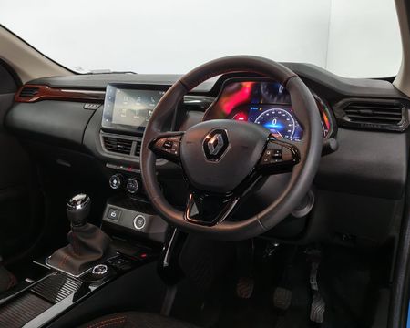 2026-Renault-Kiger-10T-Intens_12
