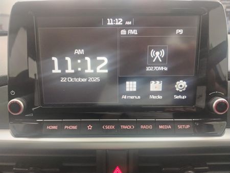2022-Kia-Picanto-10-Street_16