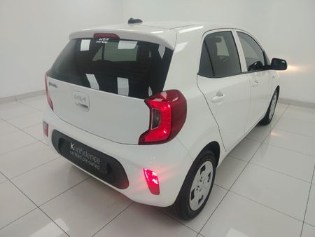2022-Kia-Picanto-10-Street_28