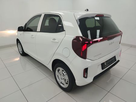 2026-Kia-Picanto-10-LS_26