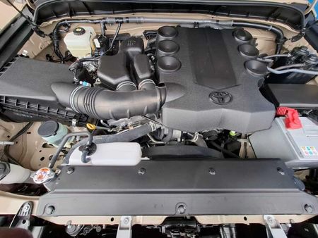2021-Toyota-FJ-Cruiser-40-V6_19