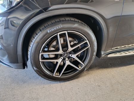 2018-Mercedes-AMG-GLE-Coupe-450-43-AMG-4Matic_9
