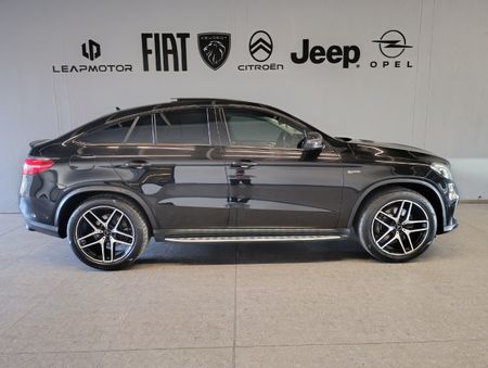 2018-Mercedes-AMG-GLE-Coupe-450-43-AMG-4Matic_5