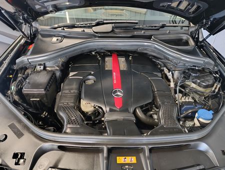 2018-Mercedes-AMG-GLE-Coupe-450-43-AMG-4Matic_8